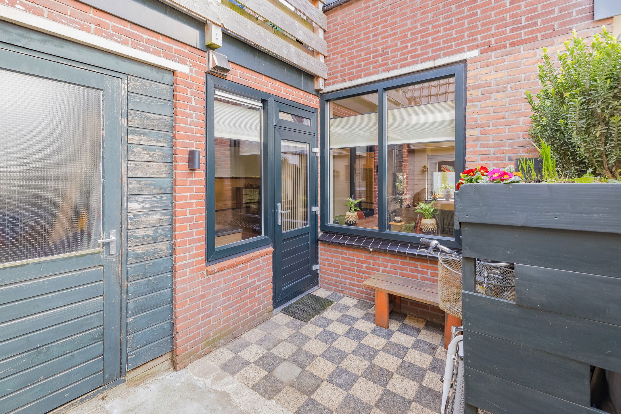 Foto 18 van Trompstraat 144