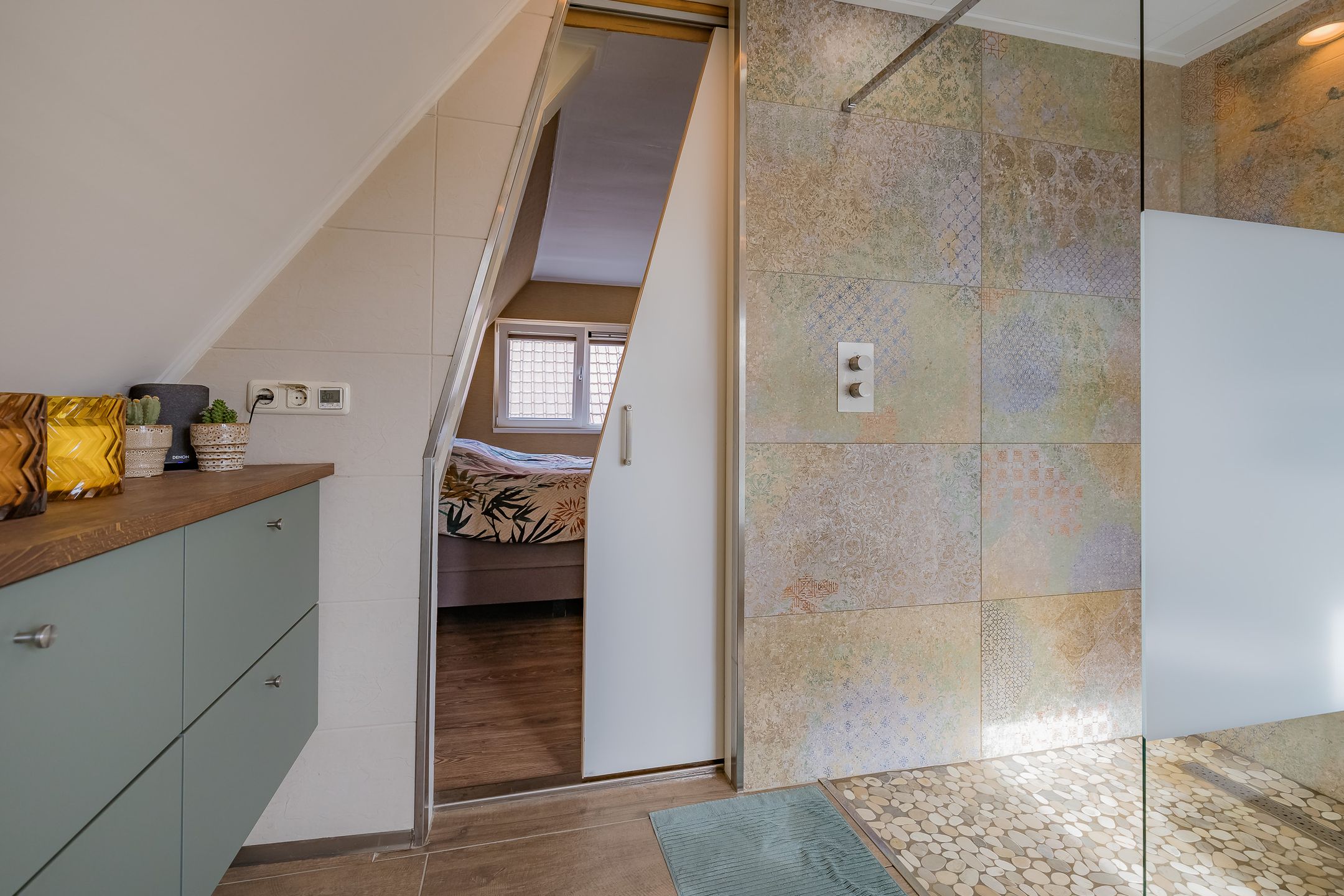 Foto 27 van Trompstraat 144