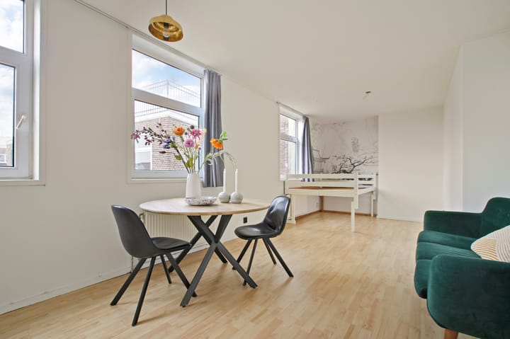 Foto 4 van Tolstraat 123-4A