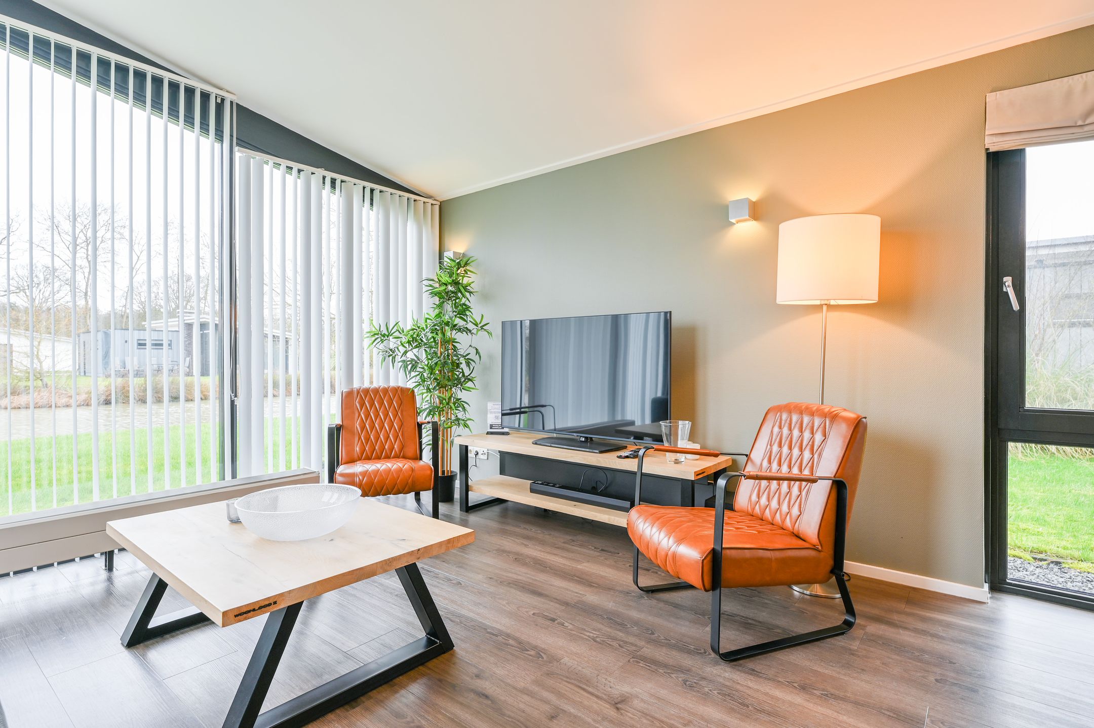 Foto 9 van Dwarsweg 73-A035