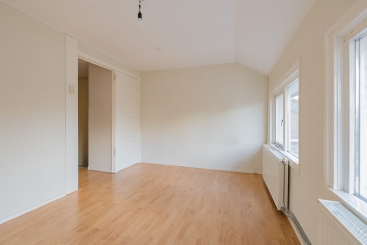 Foto 16 van Iepenstraat 18