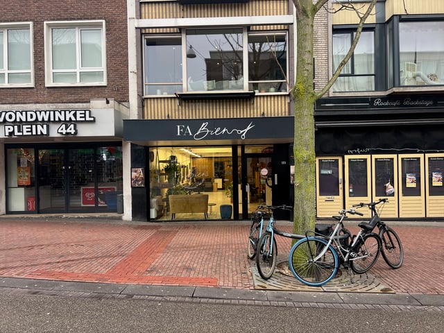 Bloemerstraat 125