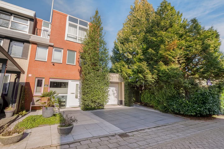 Foto 3 van Iroko 192