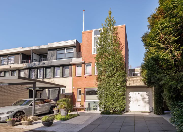 Foto 2 van Iroko 192