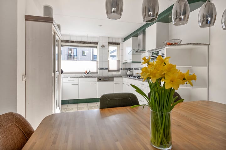 Foto 11 van Iroko 192