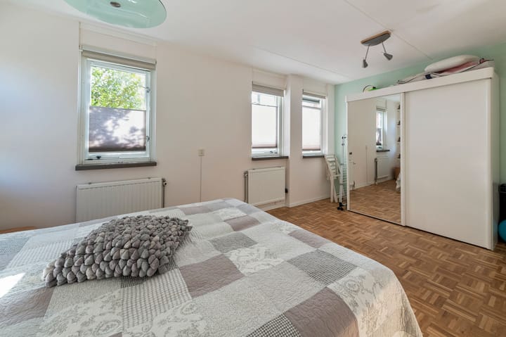 Foto 39 van Iroko 192