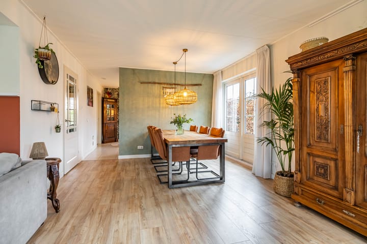 Foto 34 van Midscheeps 82