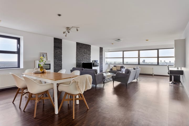 Foto 2 van Winkelcentrum Woensel 221