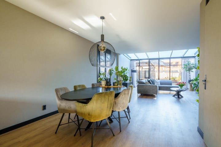 Foto 8 van Nobelstraat 36