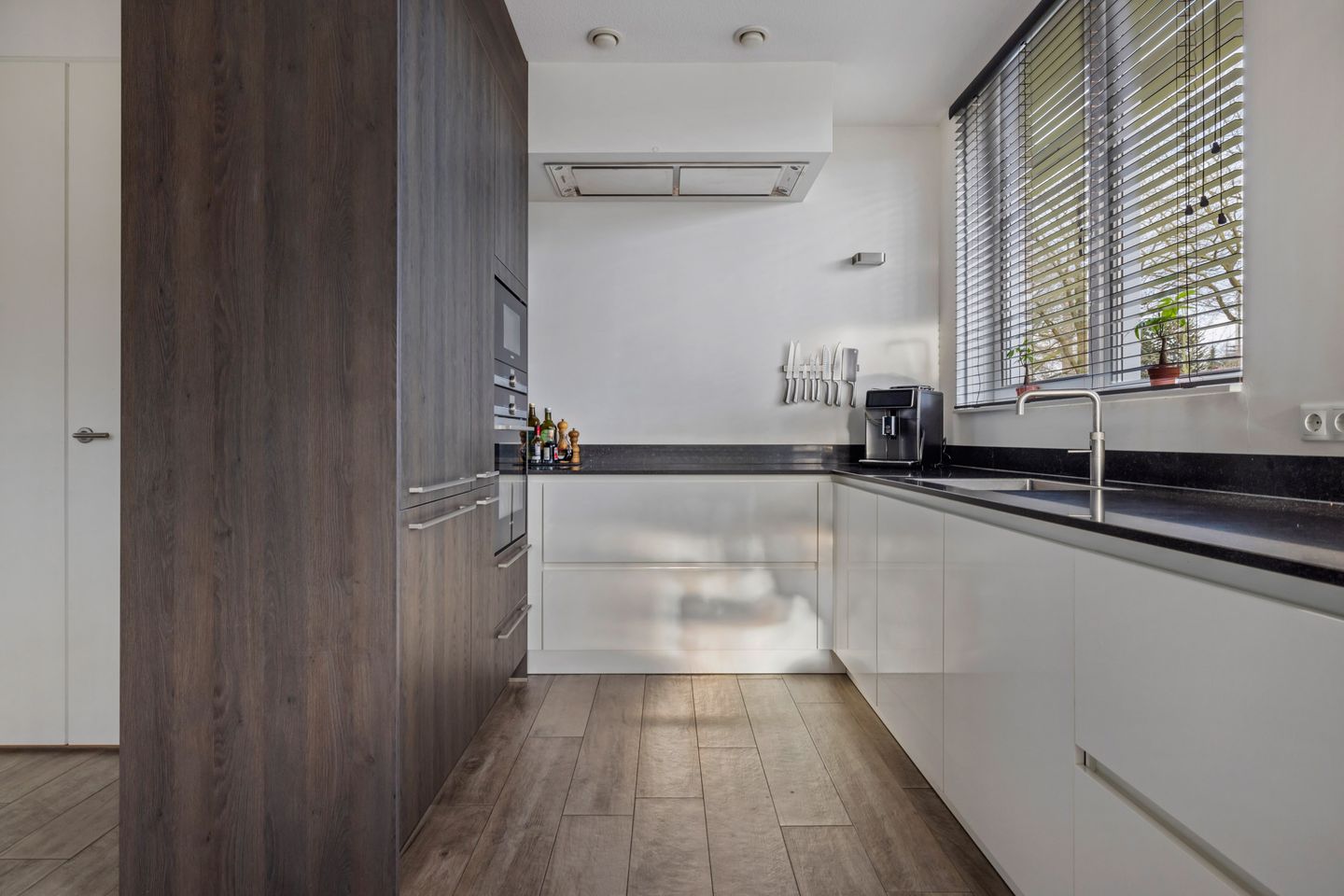 Foto 19 van Halvemaanstraat 16