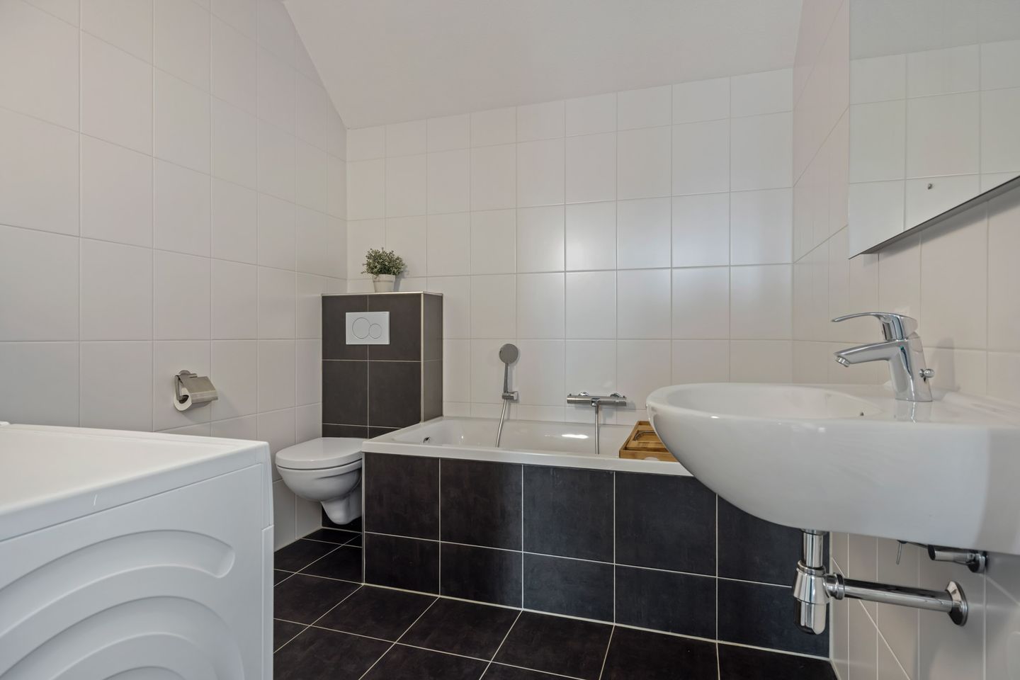 Foto 44 van Halvemaanstraat 16