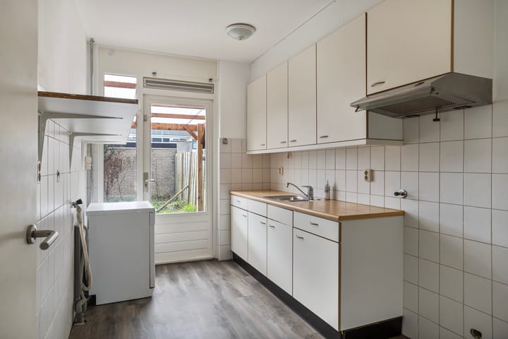 Photo 12 of Ruigezandplantsoen 12