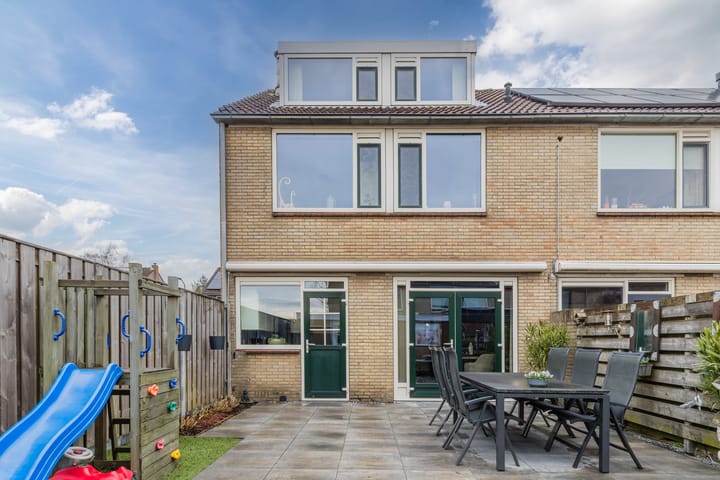 Foto 4 van Titus Brandsmastraat 2