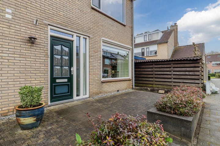 Foto 6 van Titus Brandsmastraat 2