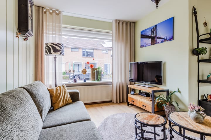 Foto 8 van Titus Brandsmastraat 2