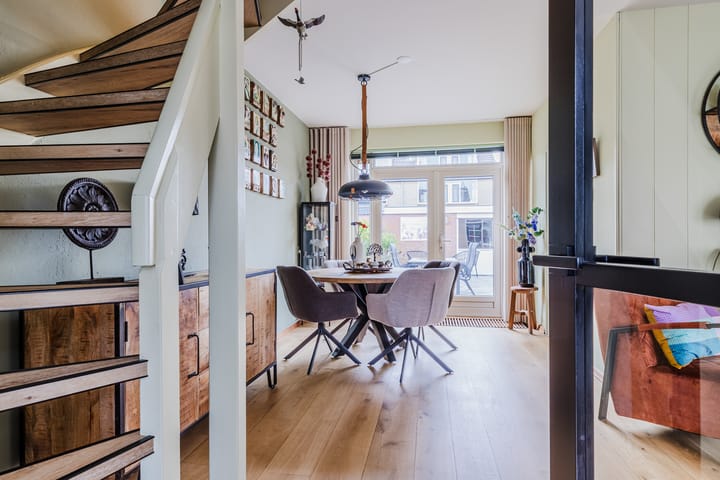 Foto 10 van Titus Brandsmastraat 2