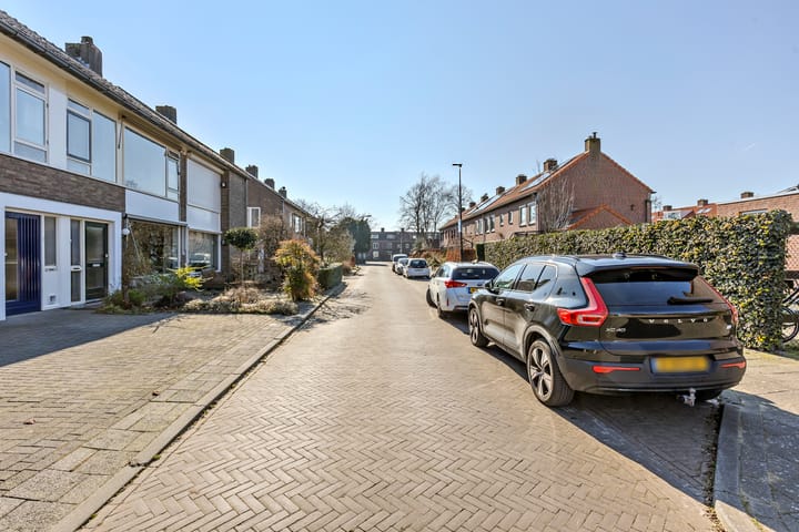 Foto 56 van Barnsteenstraat 13