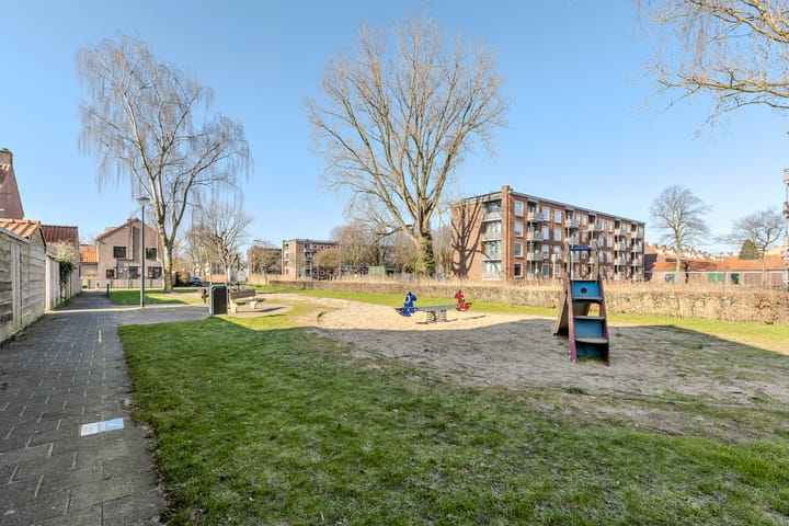 Foto 58 van Barnsteenstraat 13