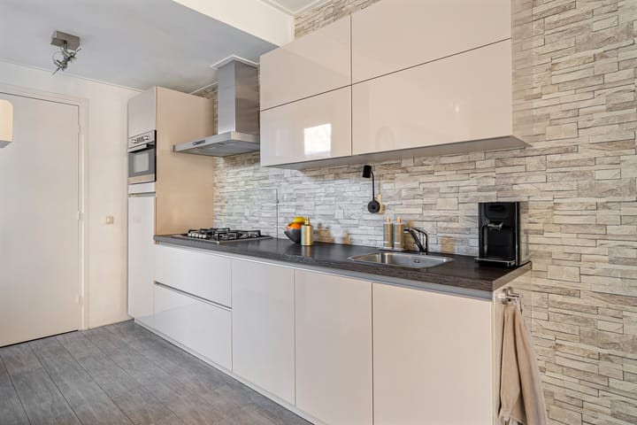 Photo 11 of G.J. van Heekstraat 22