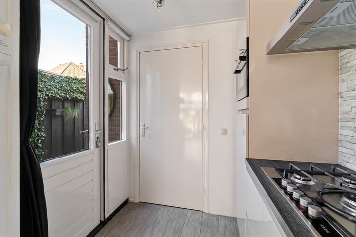 Photo 12 of G.J. van Heekstraat 22