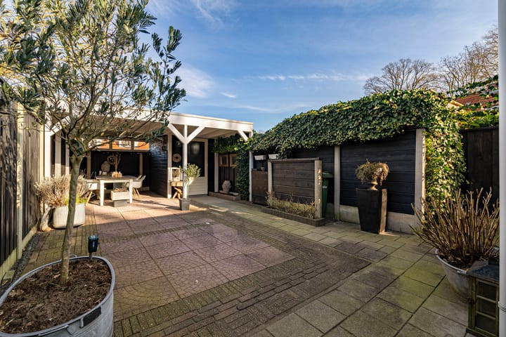 Photo 29 of G.J. van Heekstraat 22