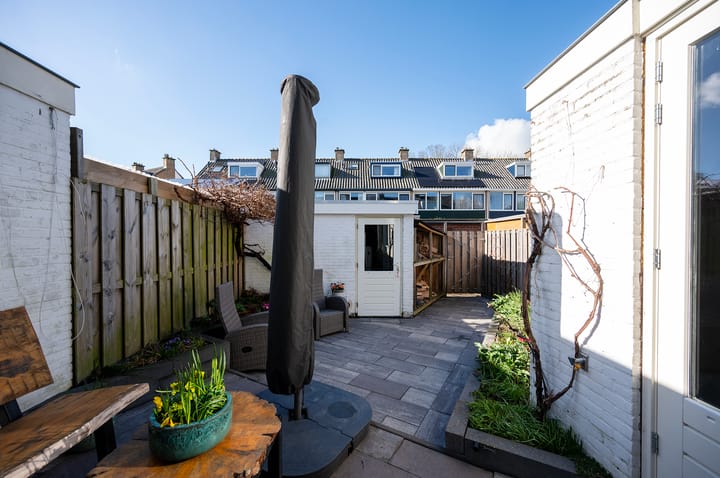 Foto 18 van van Poelgeestlaan 44