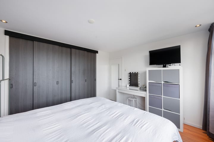 Foto 23 van van Poelgeestlaan 44