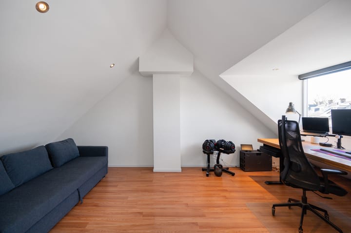 Foto 32 van van Poelgeestlaan 44