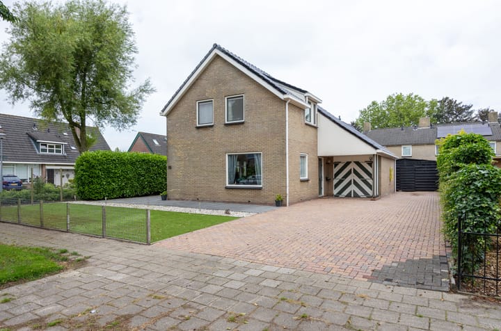 Foto 1 van Elzenlaan 4