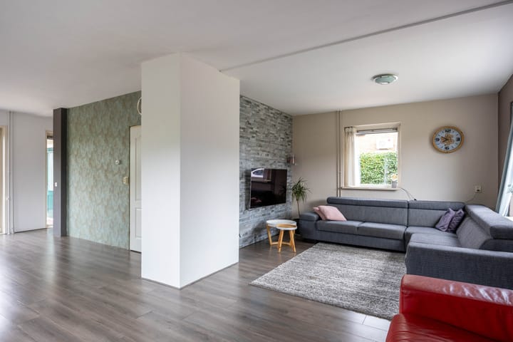 Foto 16 van Elzenlaan 4