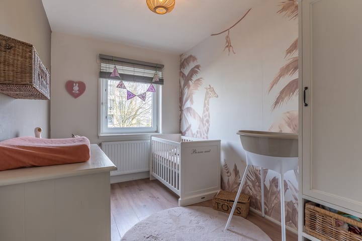 Photo 11 of Schaepmanstraat 139