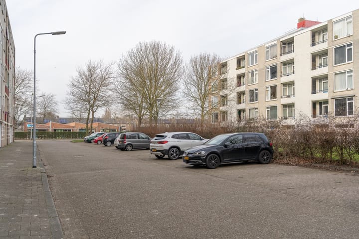 Photo 20 of Schaepmanstraat 139