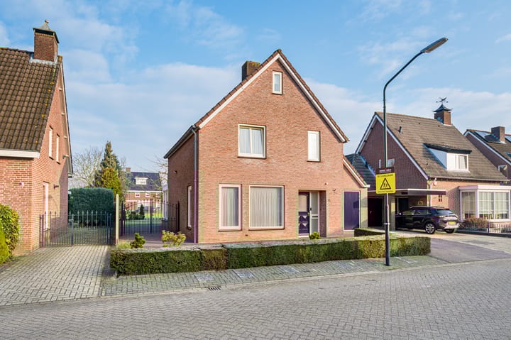 Bernard van Damstraat 14
