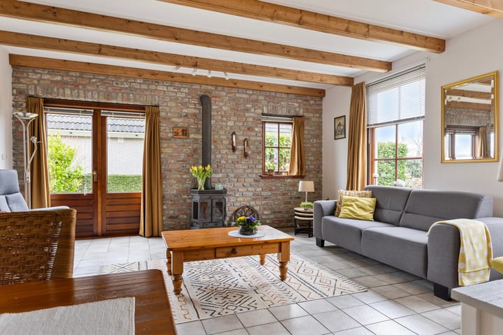 Photo 2 of Roosjesweg 4