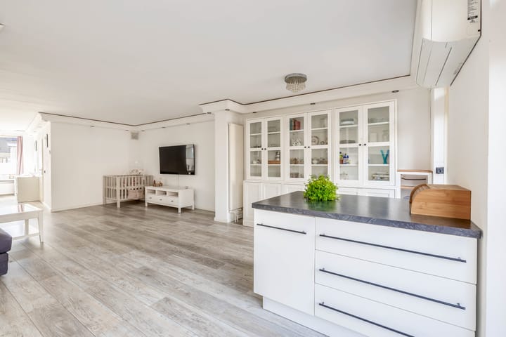 Foto 12 van Junolaan 46