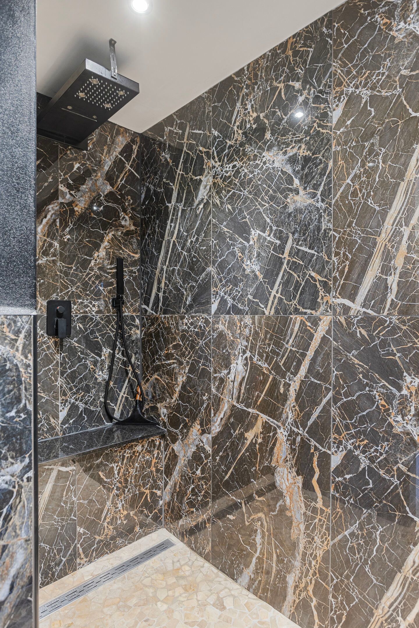 Photo 54 of Struikhei 21