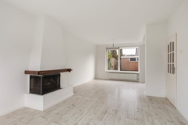 Photo 6 of Van Hogendorplaan 53