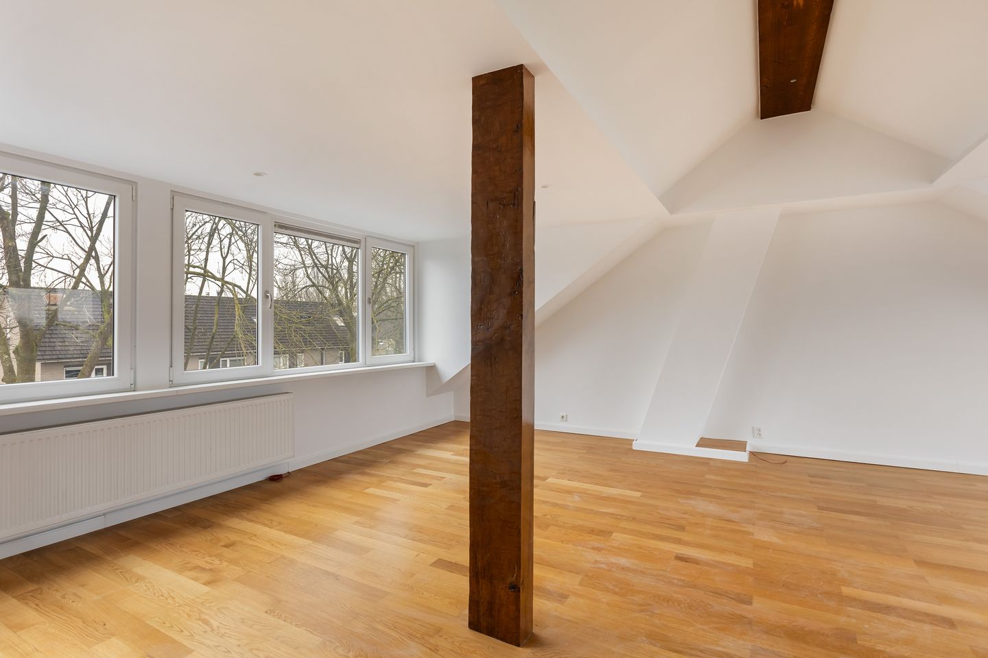 Foto 34 van Van Hogendorplaan 53