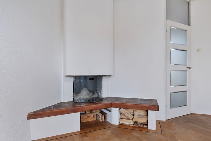 Foto 10 van Camilo Torresplein 5