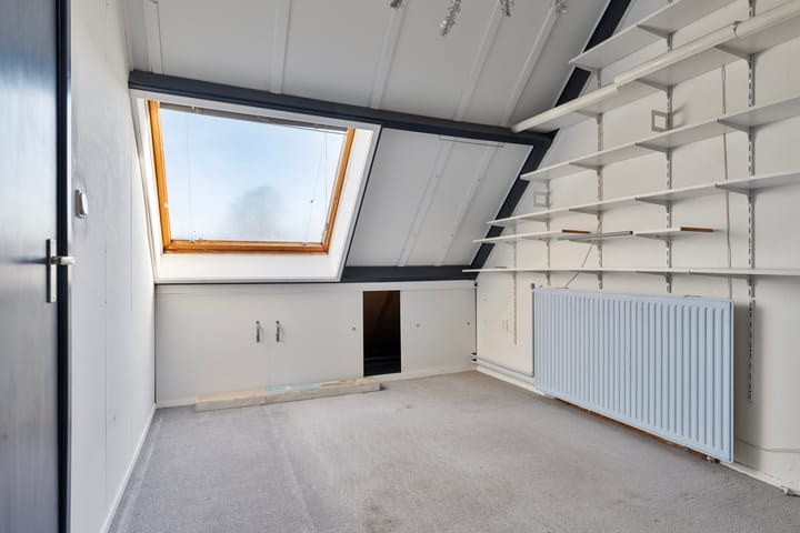 Foto 21 van Camilo Torresplein 5