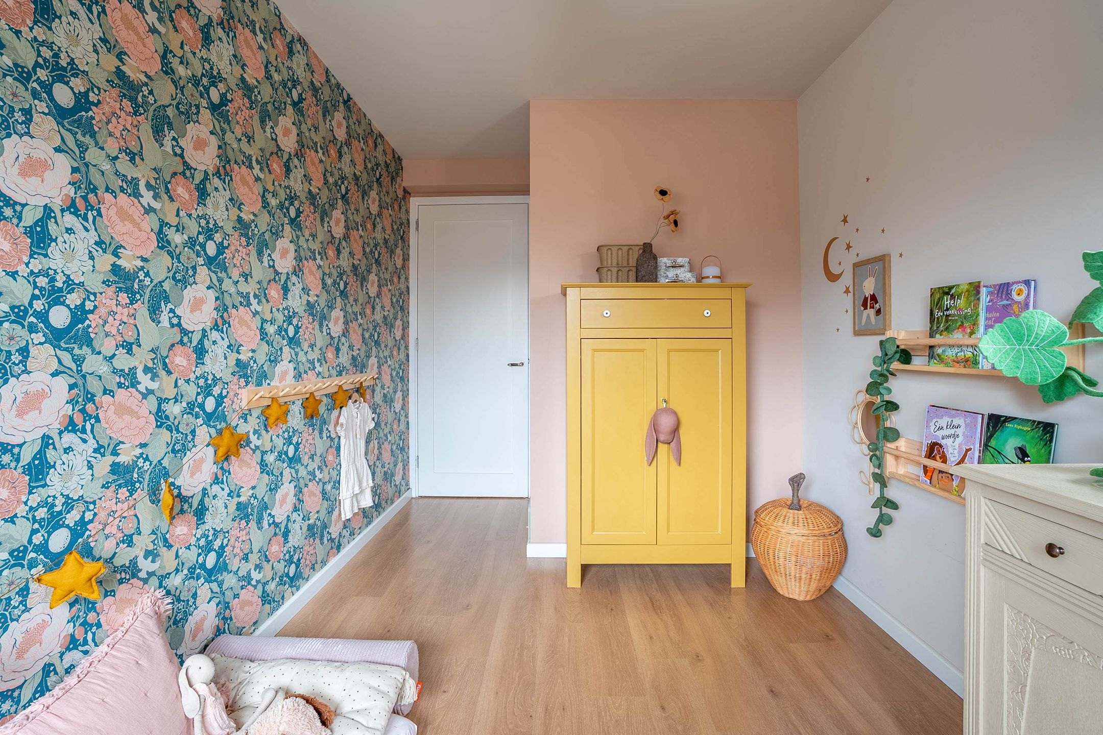 Foto 24 van Bloemenhof 14