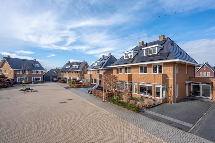 Foto 13 van Bloemenhof 14