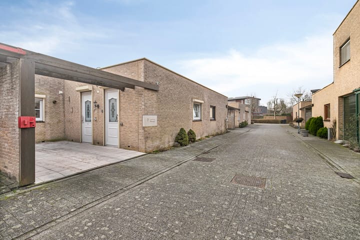 Foto 26 van Braceletstraat 7