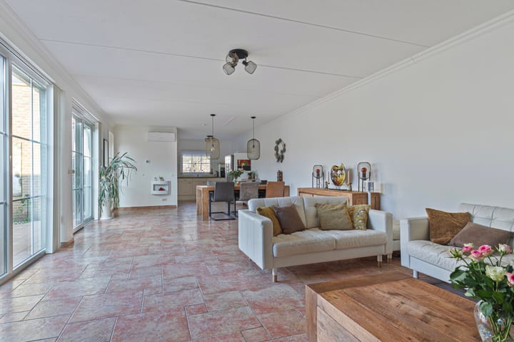 Foto 16 van Braceletstraat 7