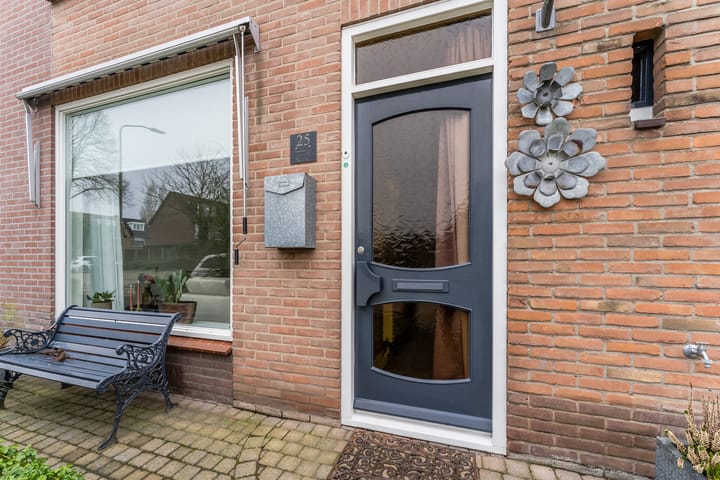 Foto 38 van Van Eedenstraat 25