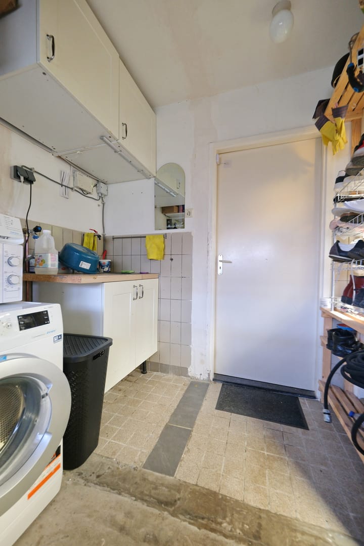 Foto 10 van Lijnbaanstraat 15