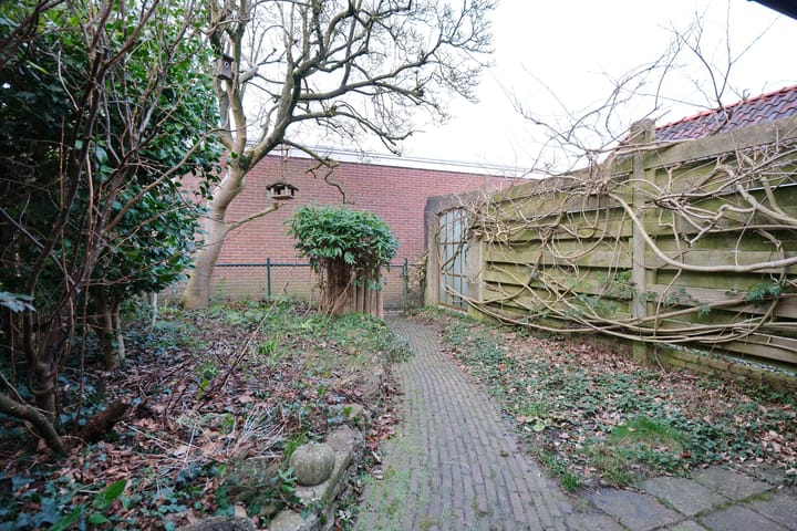 Foto 24 van Lijnbaanstraat 15