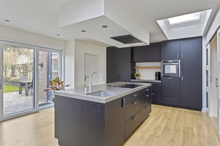 Foto 12 van Spoorstraat 16