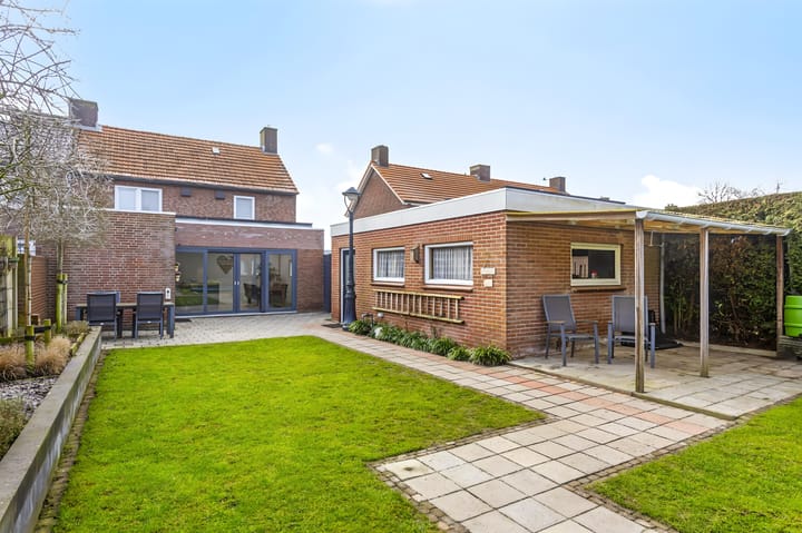 Foto 2 van Spoorstraat 16