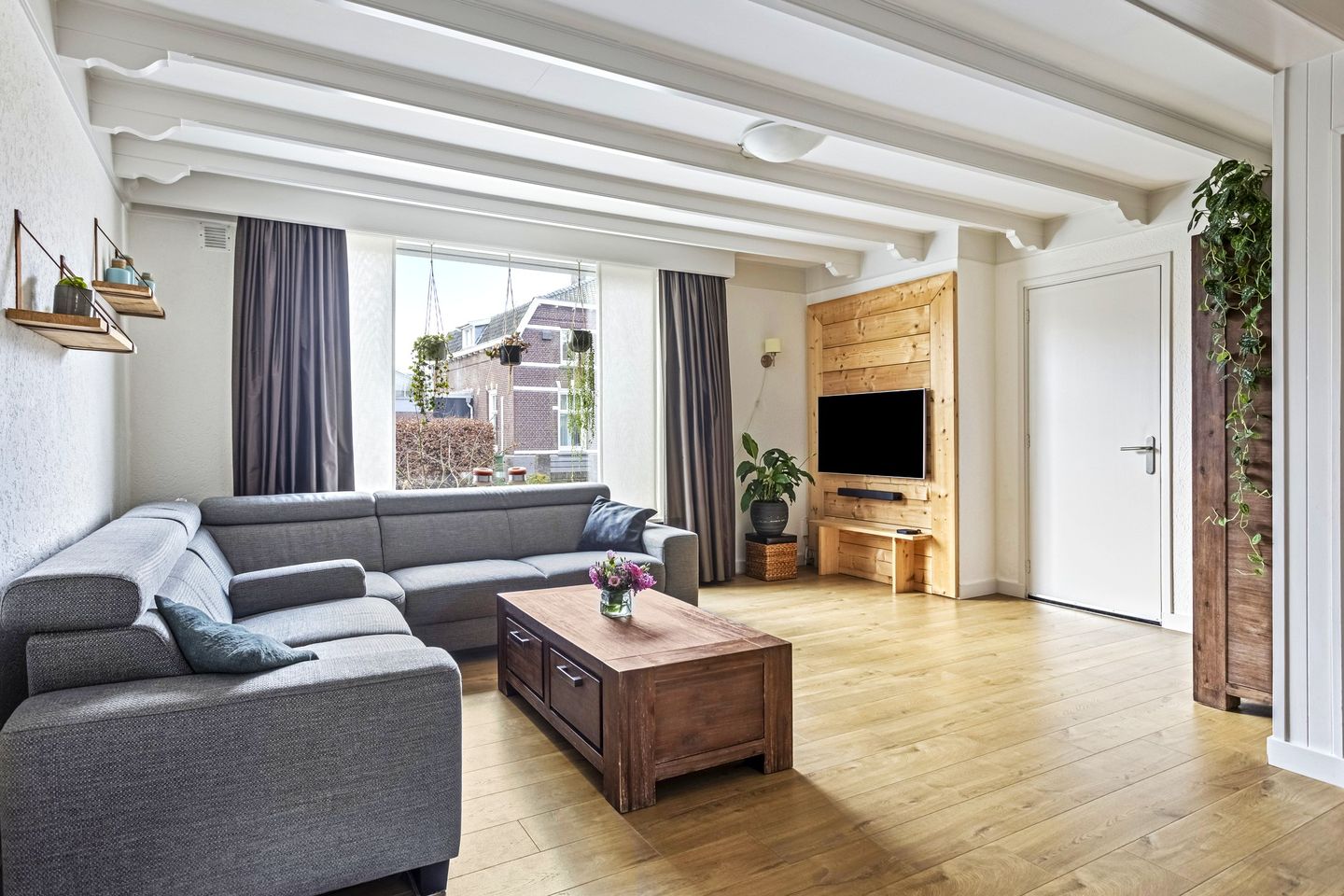 Foto 5 van Spoorstraat 16